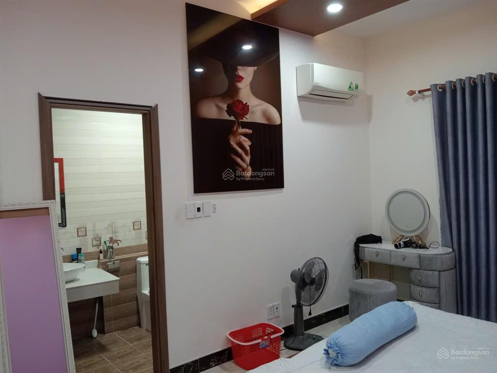 Bán nhà ecolakes mỹ phước 100m² full nội thất 2pn đẹp đang cho thuê