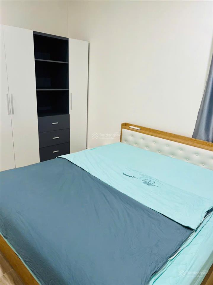 Cho thuê biệt thự độc lập, phòng khách rộng rãi + bếp đầy đủ tiện nghi, 3 phòng ngủ