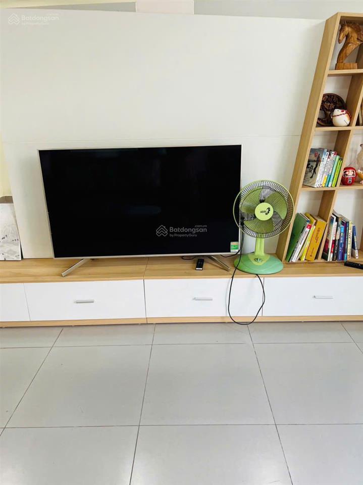 Cho thuê biệt thự độc lập, phòng khách rộng rãi + bếp đầy đủ tiện nghi, 3 phòng ngủ