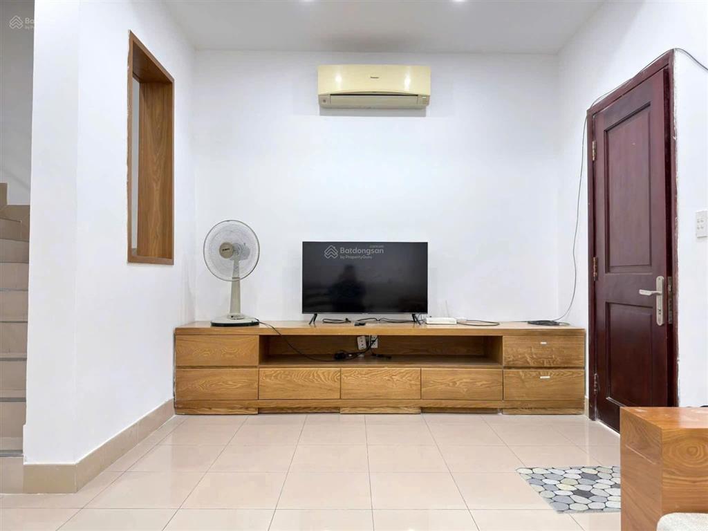Bán nhà ecolakes vị trí đẹp, full nội thất, 2 mặt tiền, sau lưng công viên