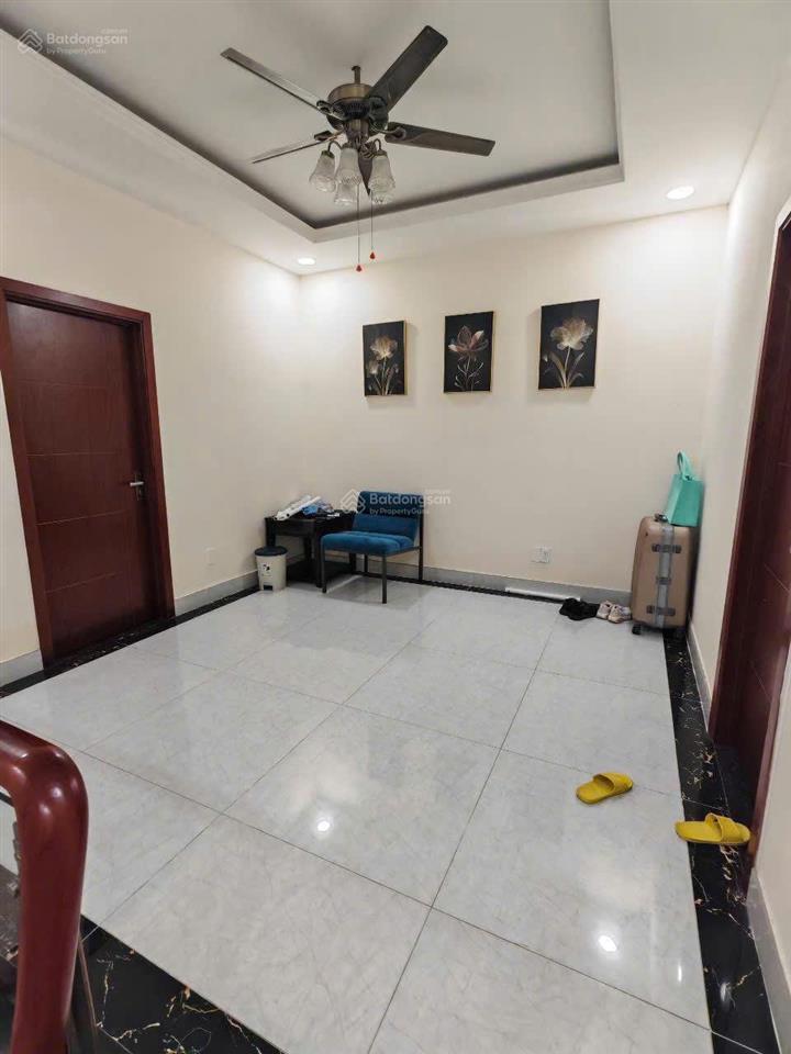Chính chủ cần bán nhà ecolakes  view công viên  full nội thất  giá chỉ 3,2 tỷ