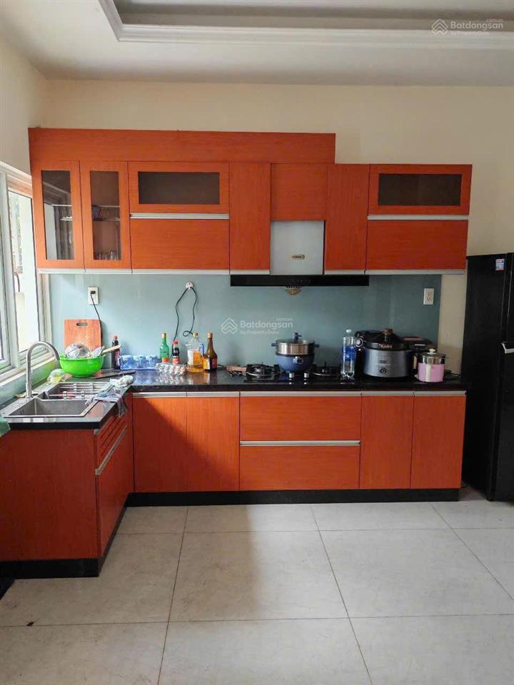 Chính chủ cần bán nhà ecolakes  view công viên  full nội thất  giá chỉ 3,2 tỷ