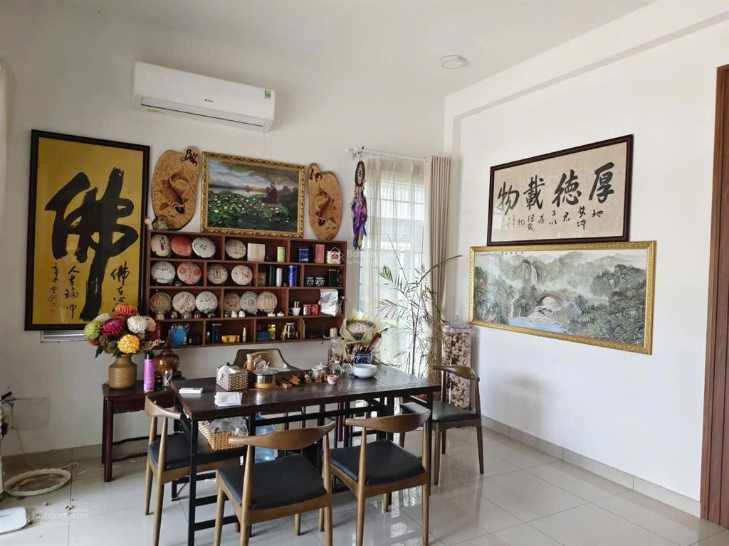 Bán biệt thự trung tâm ecolakes 160m², full nội thất, giảm 4,2 tỷ, đầu tư cực hời
