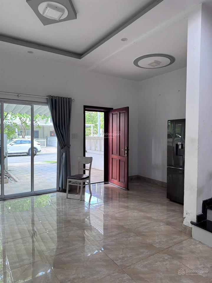 Bán nhà ecolakes vị trí đẹp, giá tốt chỉ 2,850 tỷ (bao sổ)