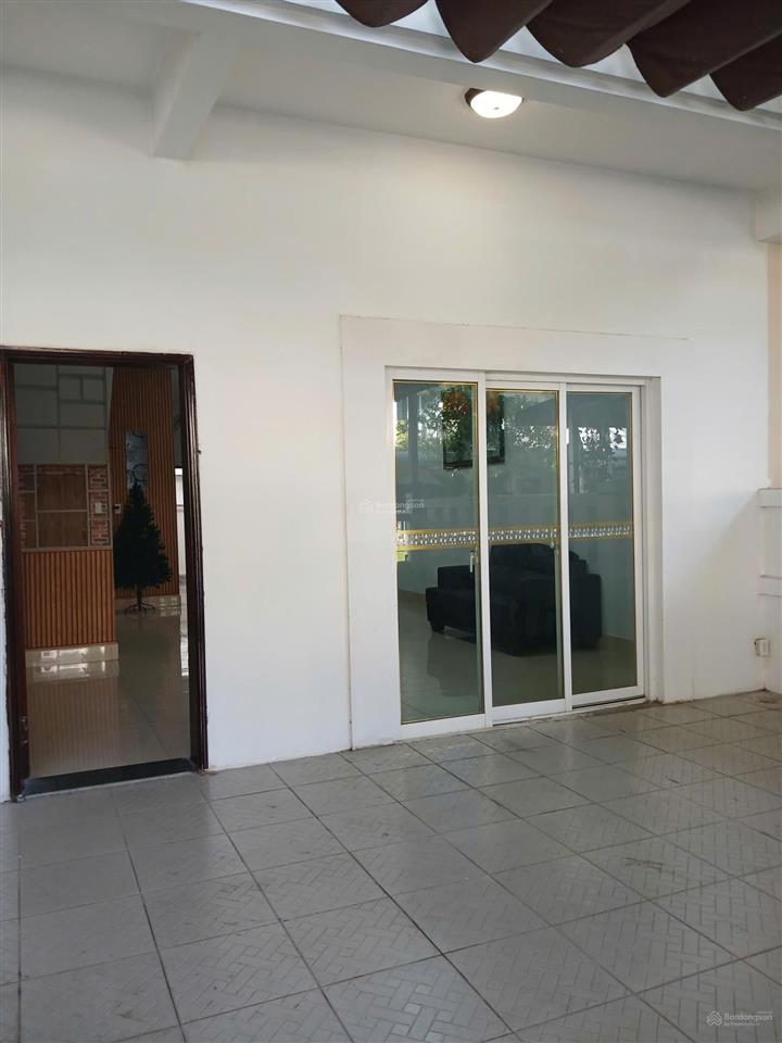 Cho thuê nhà ecolakes 4 phòng ngủ full tiện ích, dọn vào ở ngay