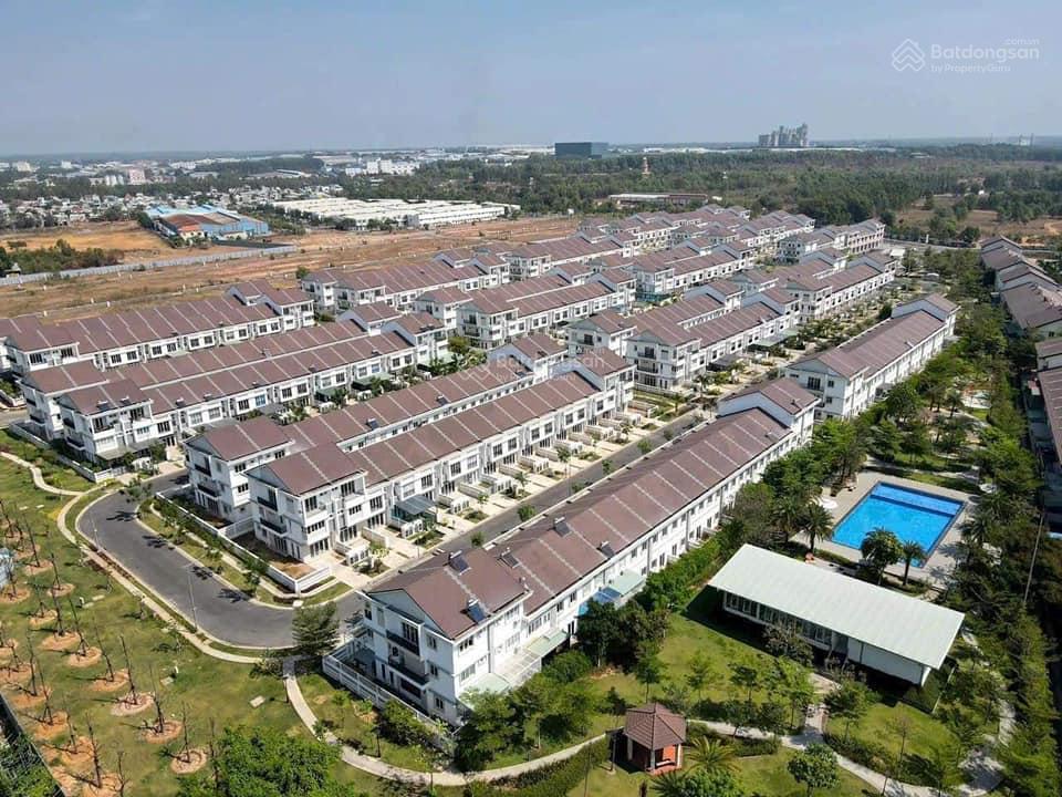 Chính chủ bán nhà ecolakes 3 tầng, 5 phòng ngủ giá chỉ 3 tỷ
