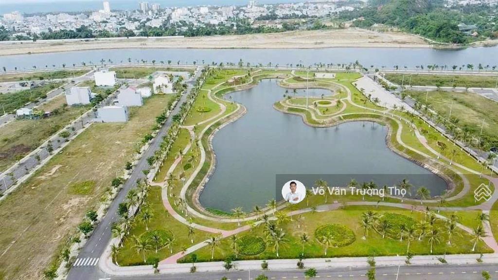 Lô đất 2mt 180m2 view hồ hiếm có tại nam hoà xuân