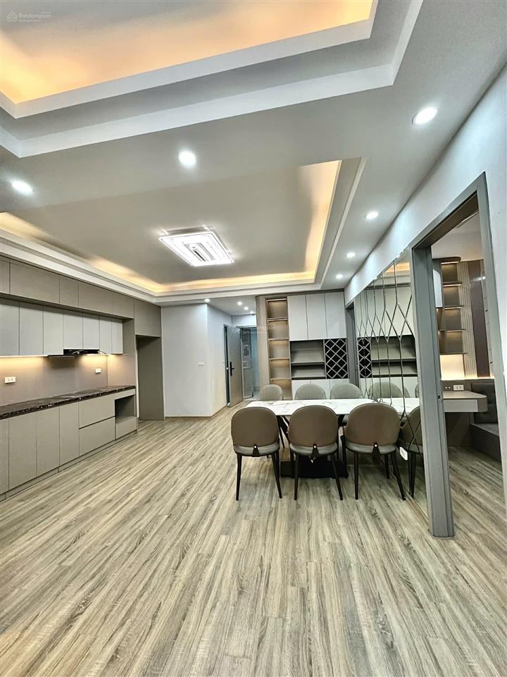 Chính chủ cần bán căn 3 phòng ngủ nội thất cơ bản như