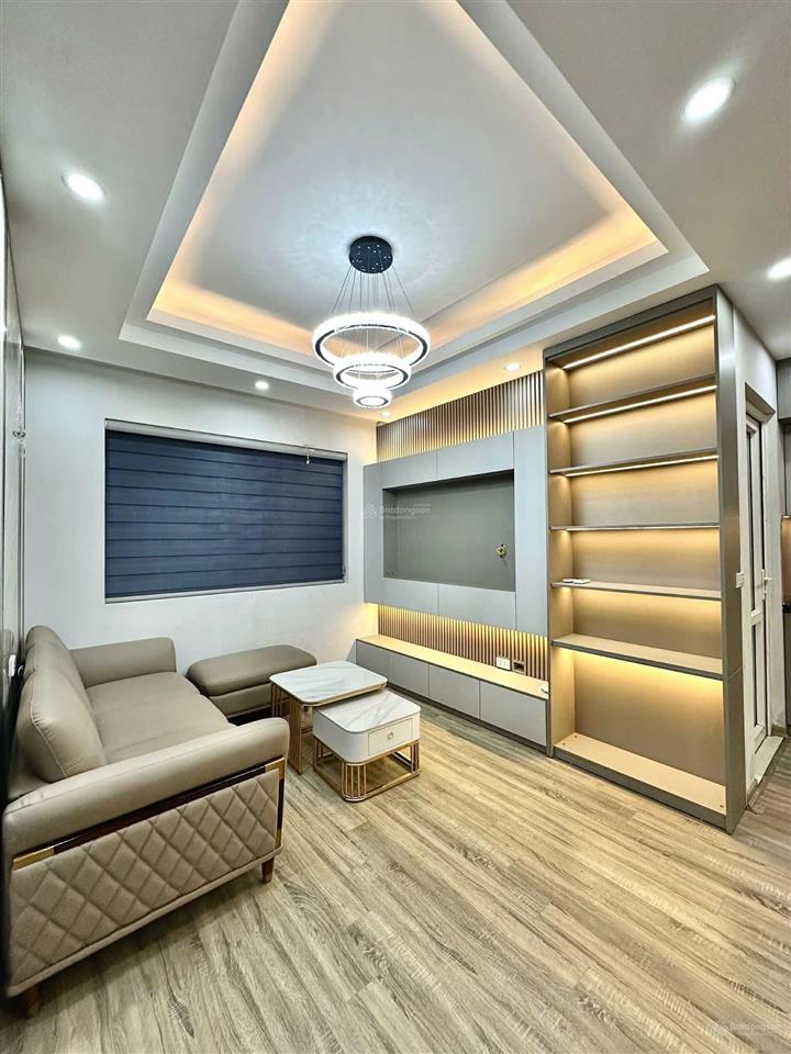 Chính chủ cần bán căn 3 phòng ngủ nội thất cơ bản như