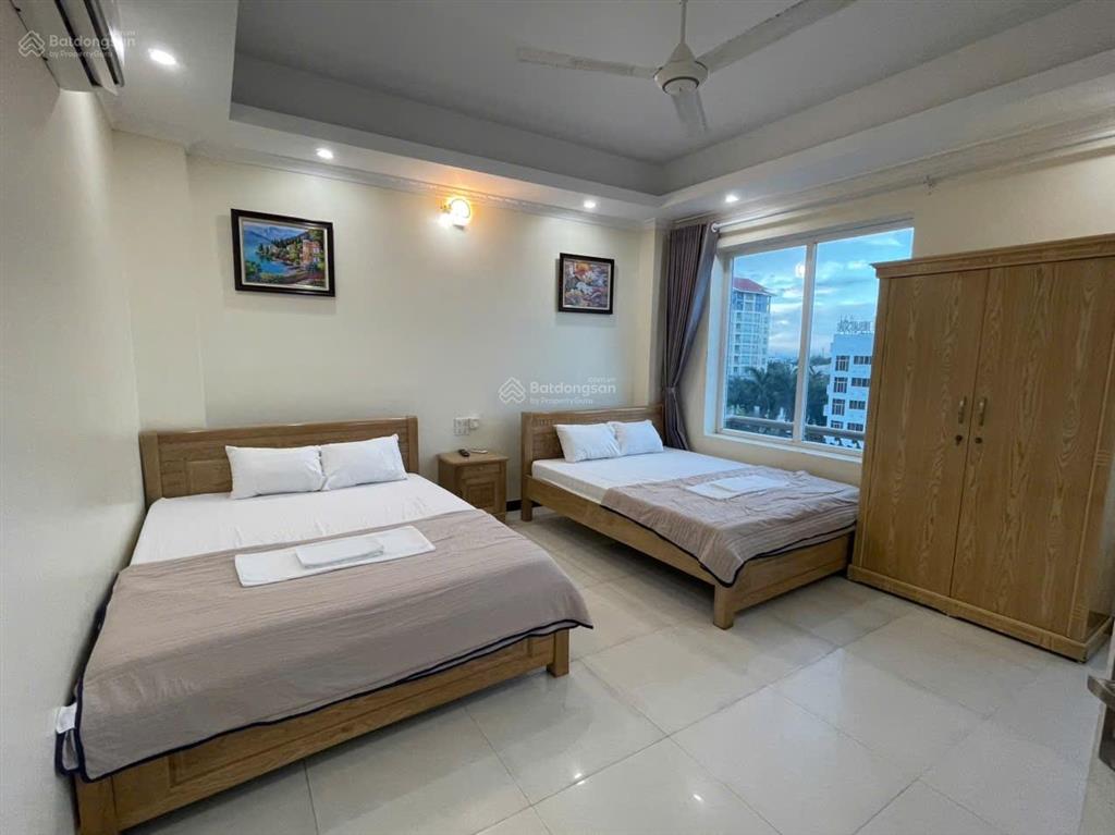 Khách sạn view biển sầm sơn, ngay đại lộ lê lợi