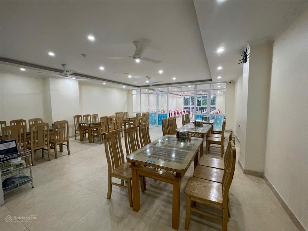 Khách sạn view biển sầm sơn, ngay đại lộ lê lợi