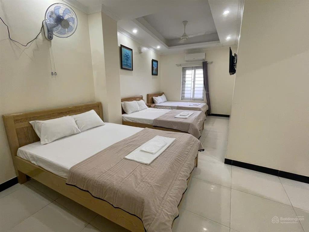 Khách sạn view biển sầm sơn, ngay đại lộ lê lợi