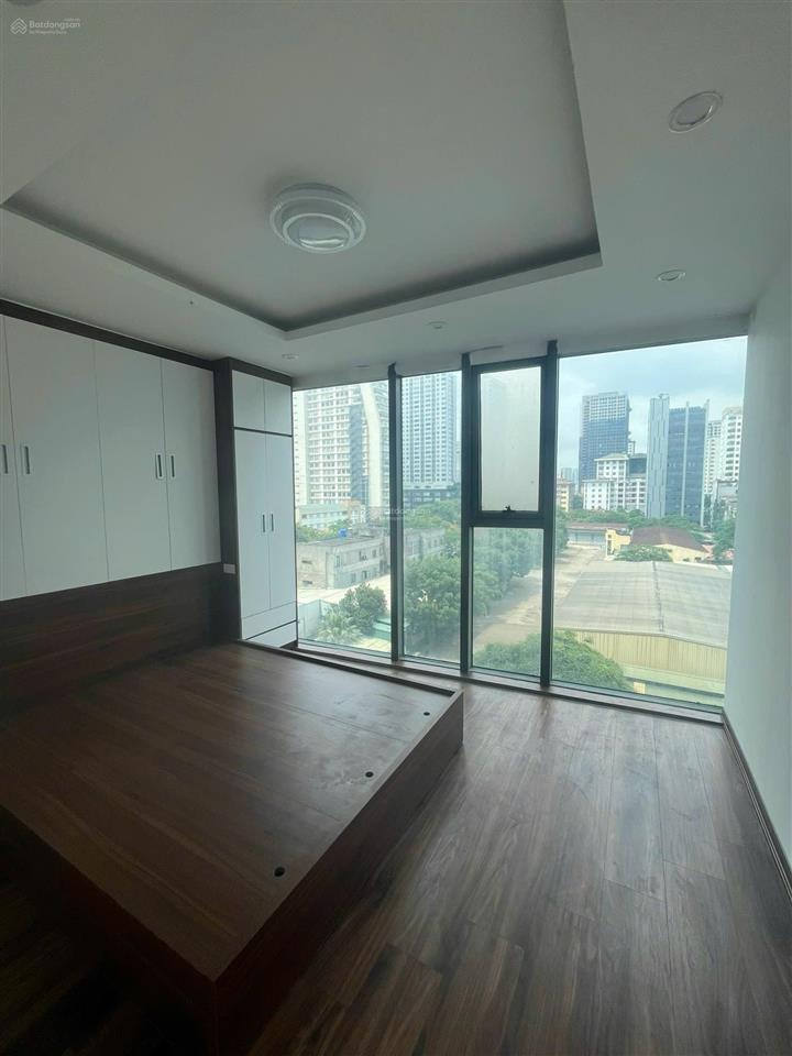 Chính chủ đi nước ngoài cần bán căn 71.22m2 dự án cc 90 nguyễn tuân  0913 535 ***