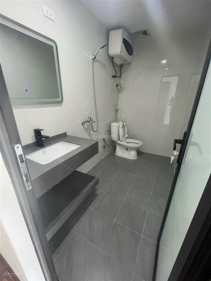 Chính chủ đi nước ngoài cần bán căn 71.22m2 dự án cc 90 nguyễn tuân  0913 535 ***