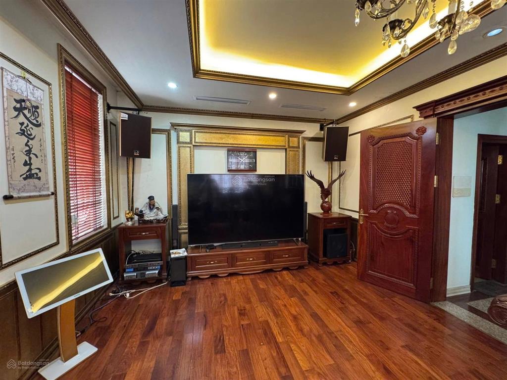 Chính chủ không ở đến tôi cần bán biệt thự vinaconex  kđt kim văn kim lũ vị trí đẹp da