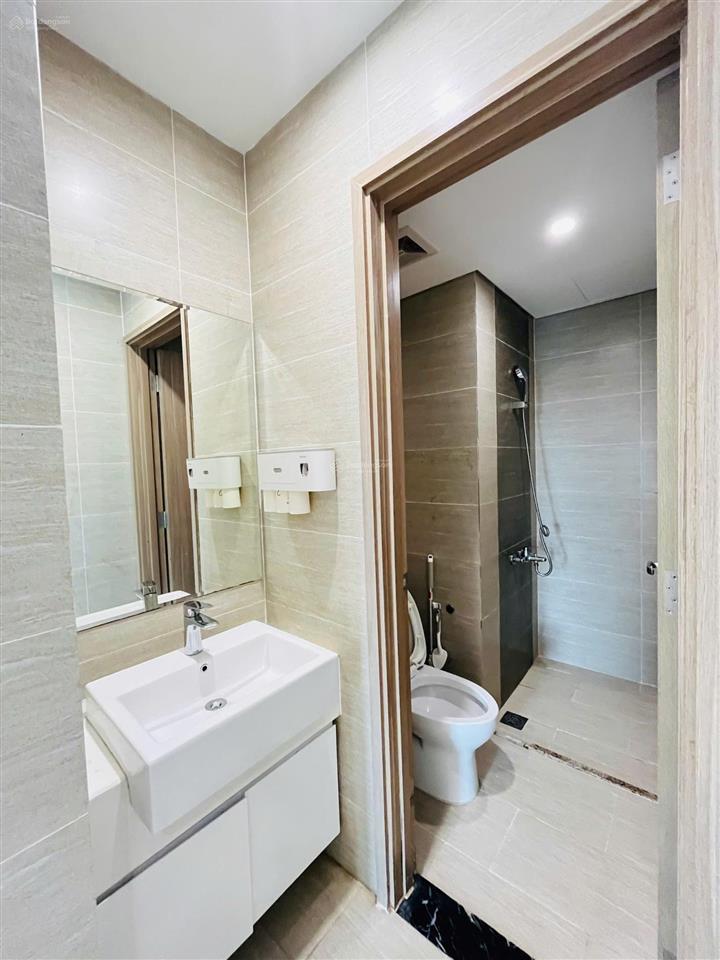 Cần chuyển nhượng căn hộ 2pn 1wc vinhome grand park q9. giá tốt nhất 2tỷ7 bán nhanh