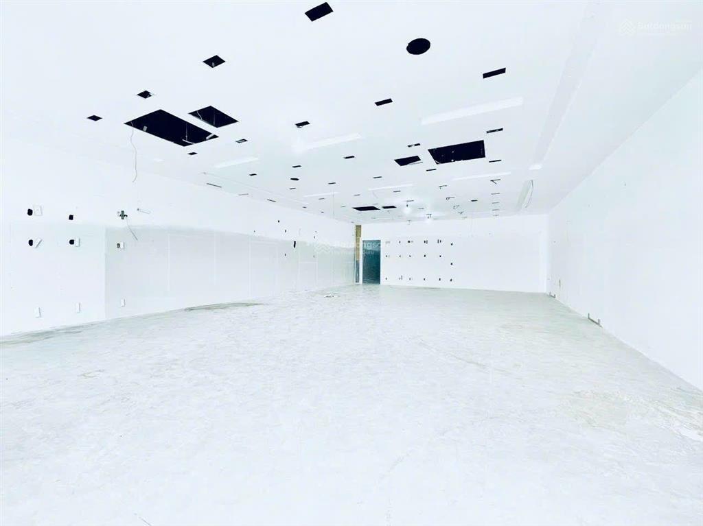 Cho thuê nhà mt phạm văn chiêu, dt 10m x 30m, gò vấp