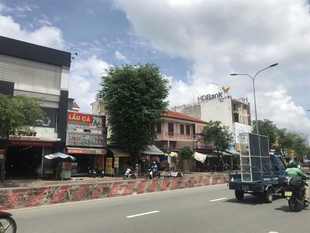 Cho thuê nhà mt lê trọng tấn, dt 14m x 40m, tân phú