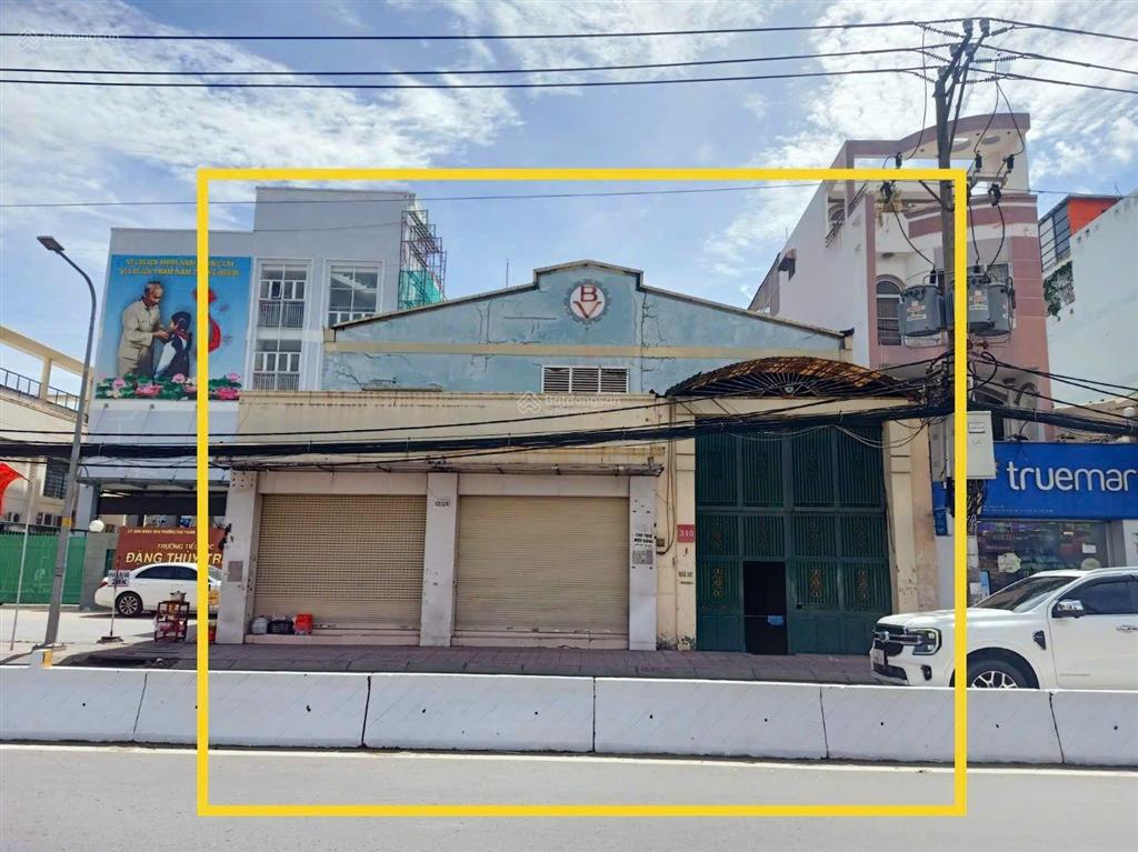 Cho thuê nhà mt huỳnh tấn phát, dt 15m x 35m, quận 7