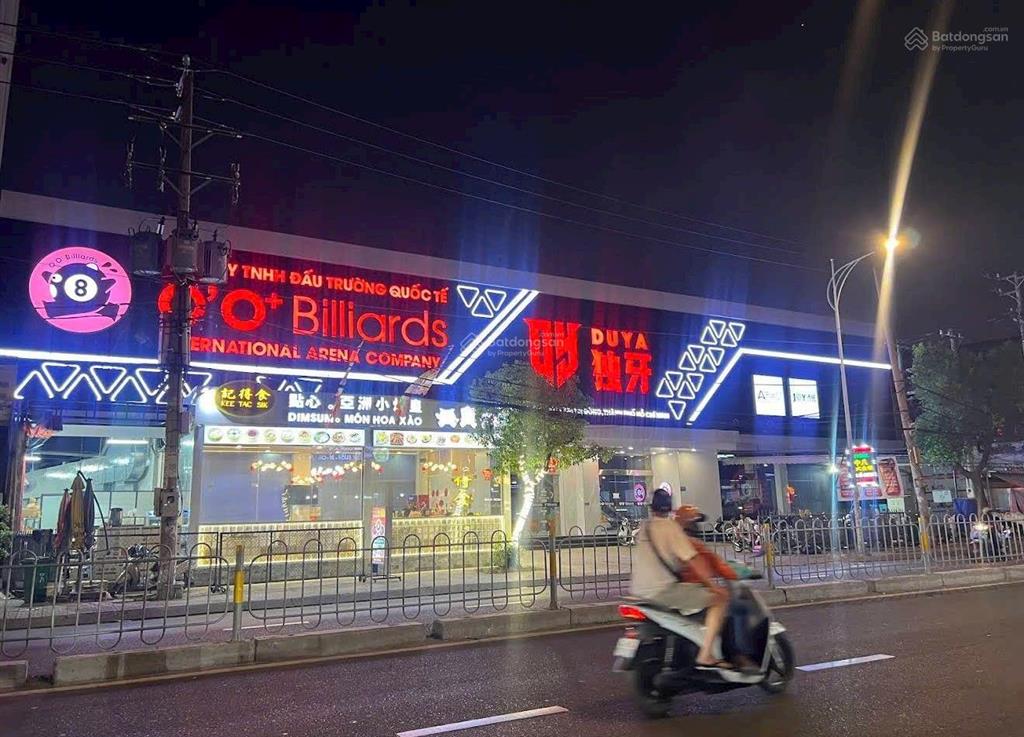Cho thuê nhà mt lê văn quới, dt 40m x 50m, bình tân