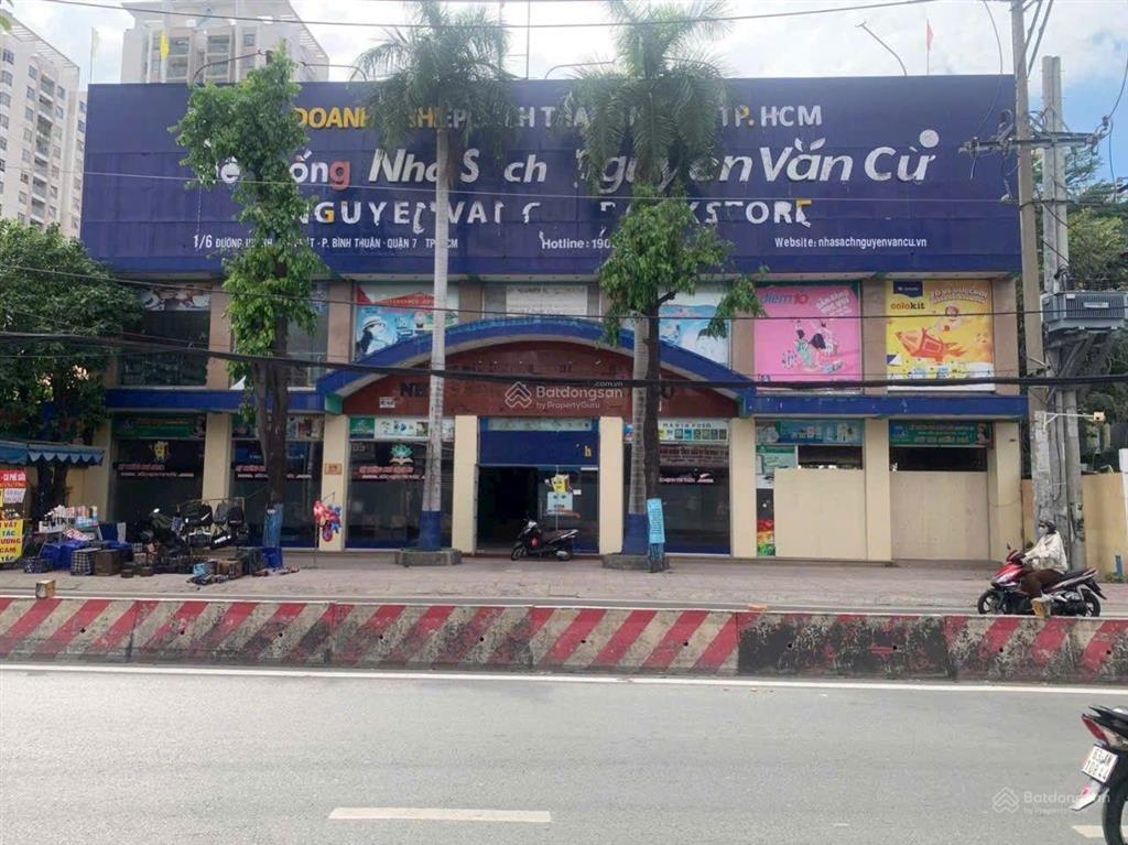 Cho thuê nhà mt huỳnh tấn phát, dt 30m x 50m, 1 trệt, 1 lầu, quận 7
