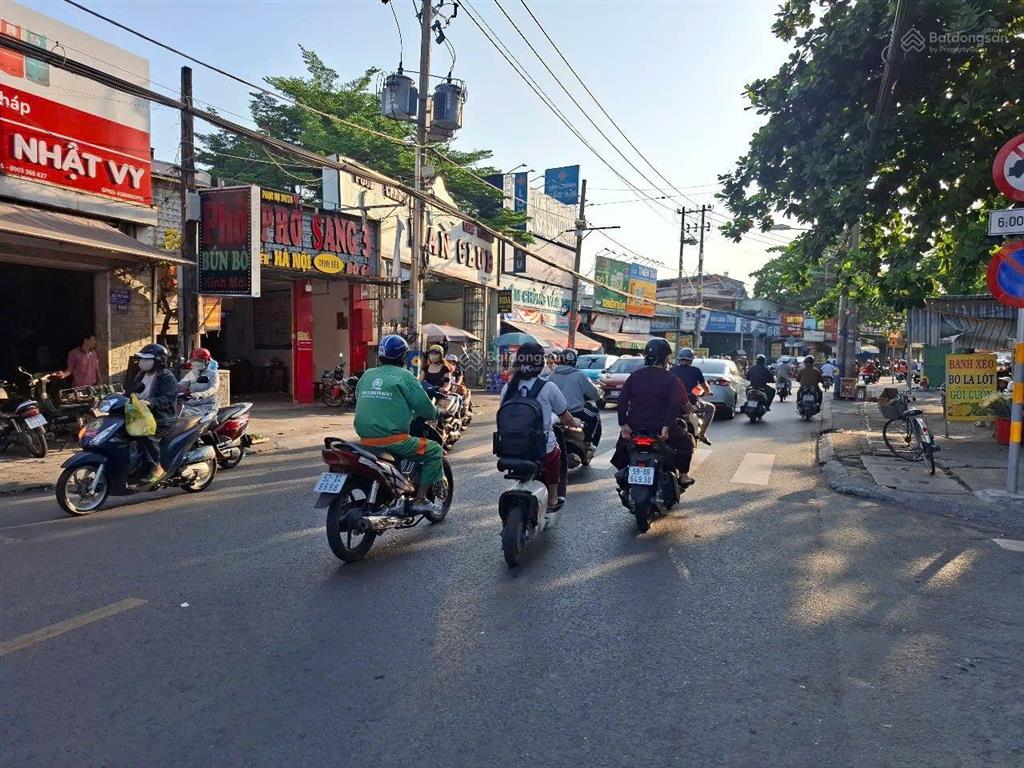 Cho thuê nhà mt nguyễn duy trinh, dt 11m x 50m, quận 2