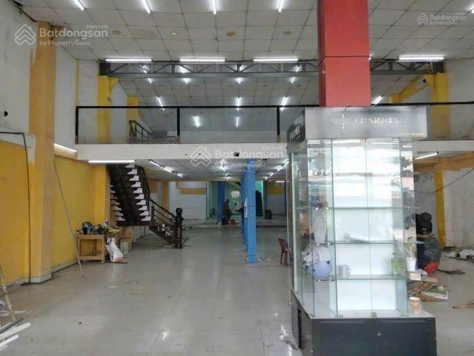 Cho thuê nhà mt phạm hữu lầu, dt 12m x 28m, 1 trệt, 1 lầu, quận 7
