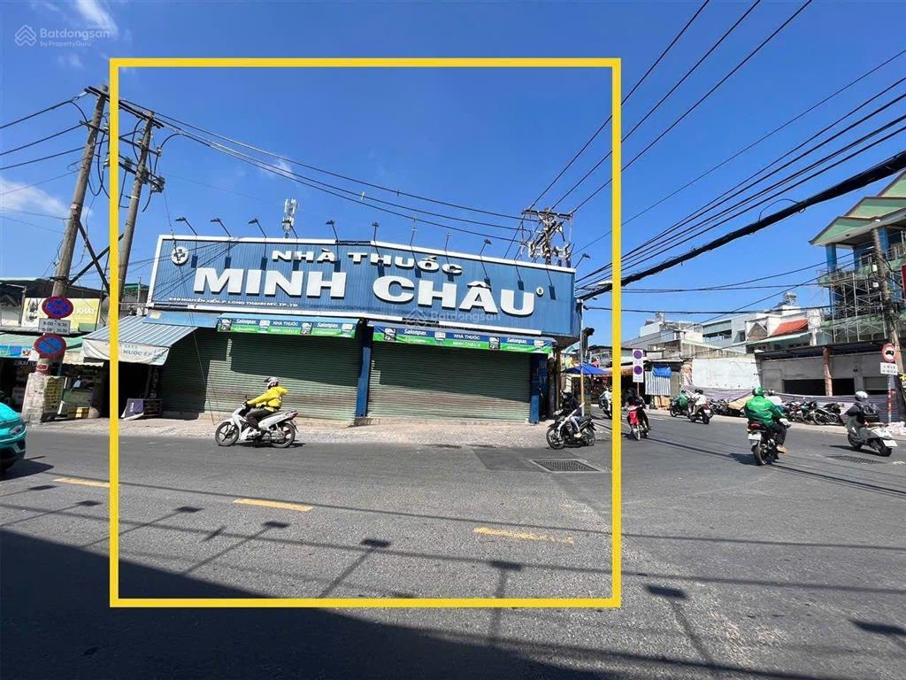 Cho thuê nhà góc 2mt nguyễn văn tăng, dt 4m x 22m, quận 9