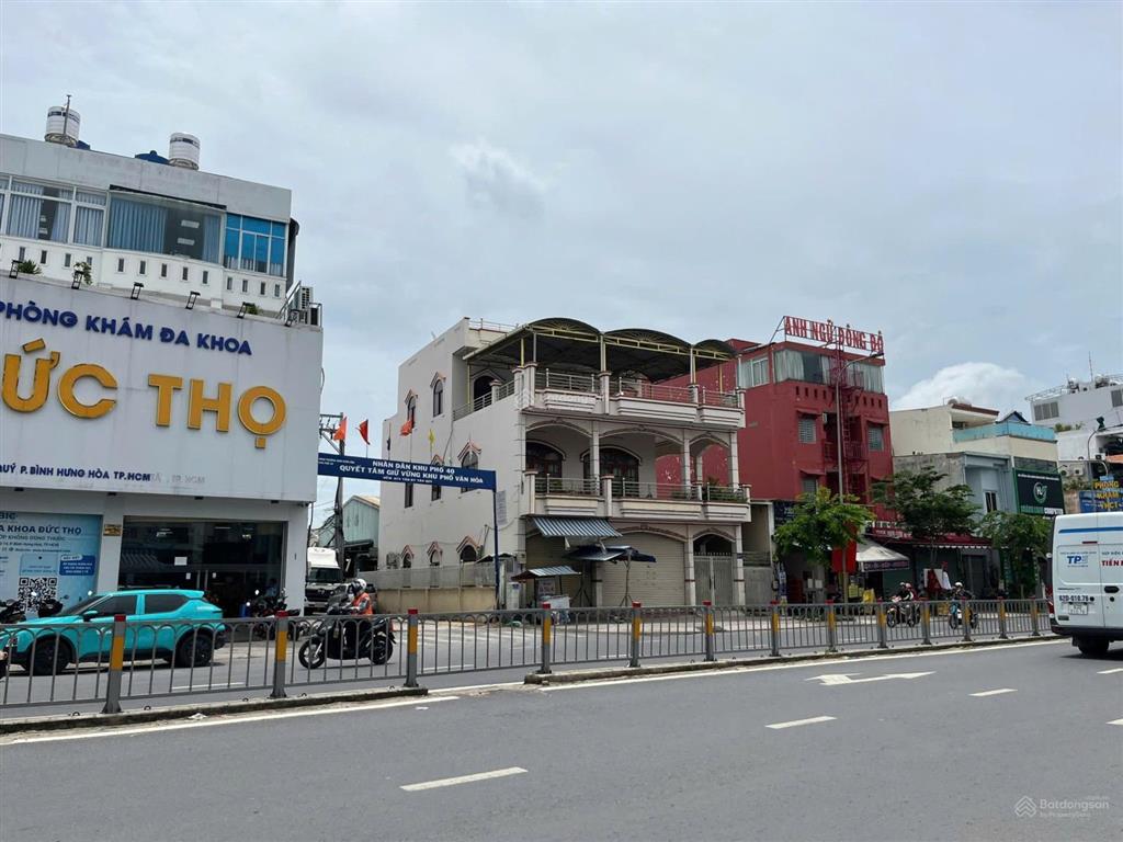 Cho thuê nhà góc 2mt tân kỳ tân quý, dt 10m x 20m, 1 trệt, 2 lầu, bình tân