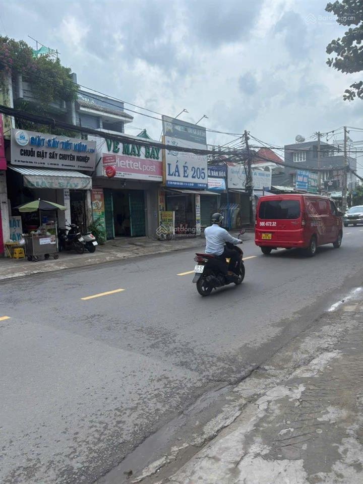 Cho thuê nhà mt đường phạm văn chiêu, dt 12m x 40m, quận gò vấp