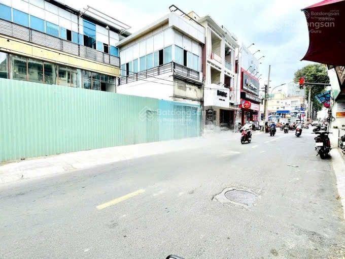 Cho thuê nhà mt trần quang diệu, dt 20m x 20m, 1 trệt, 2 lầu, quận 3