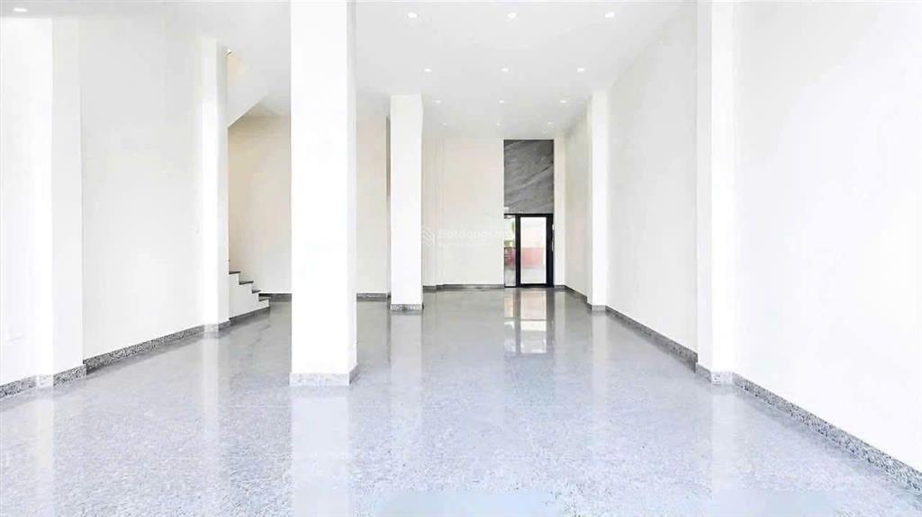Cho thuê nhà mt lê văn duyệt, dt 7m x 15m, 1 trệt, 3 lầu, bình thạnh