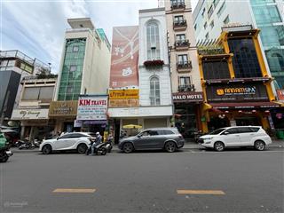 Cho thuê nhà mt thủ khoa huân, dt 8m x 10m, quận 1