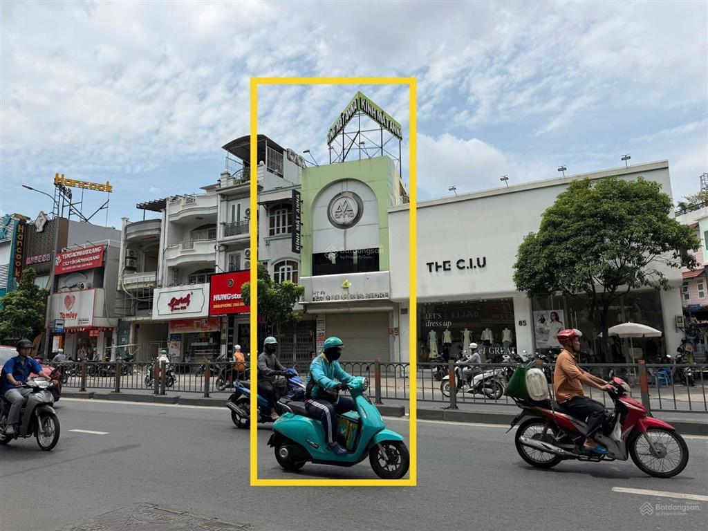 Cho thuê nhà mt quang trung, dt 4,5m x 17m, 1 trệt, 2 lầu, gò vấp