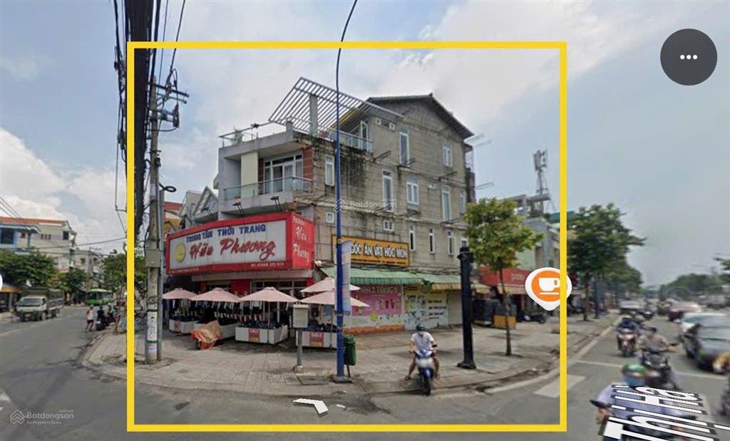Cho thuê nhà góc 3mt quang trung, dt 6,5m x 20m, 1 trệt, 2 lầu, hóc môn
