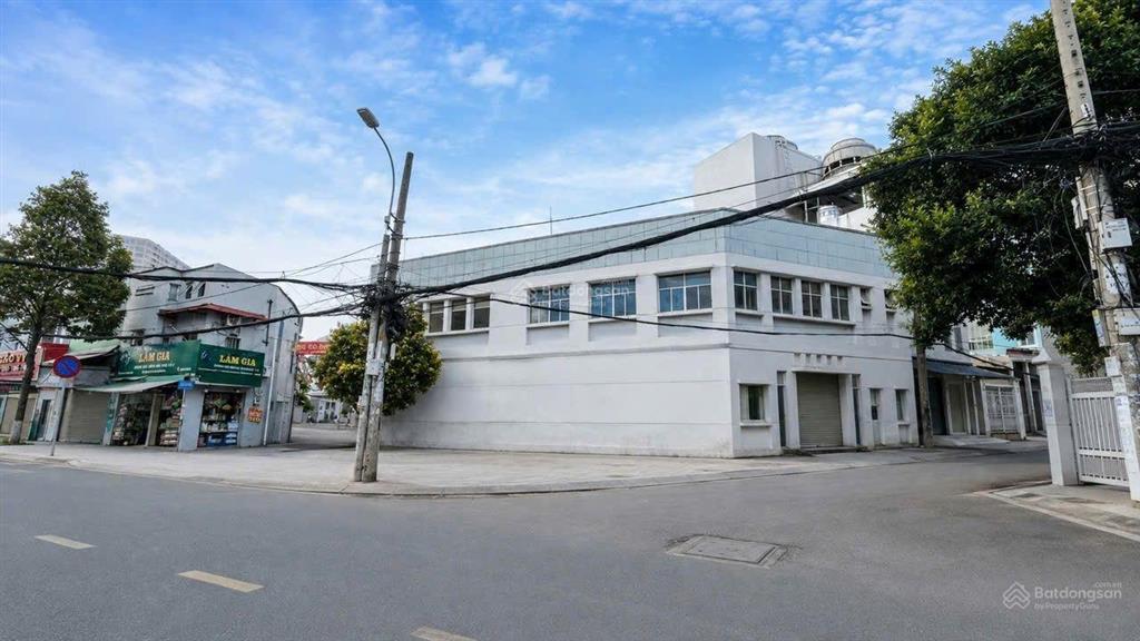 Cho thuê nhà 3mt tân hòa đông, dt 28m x 17m, quận 6