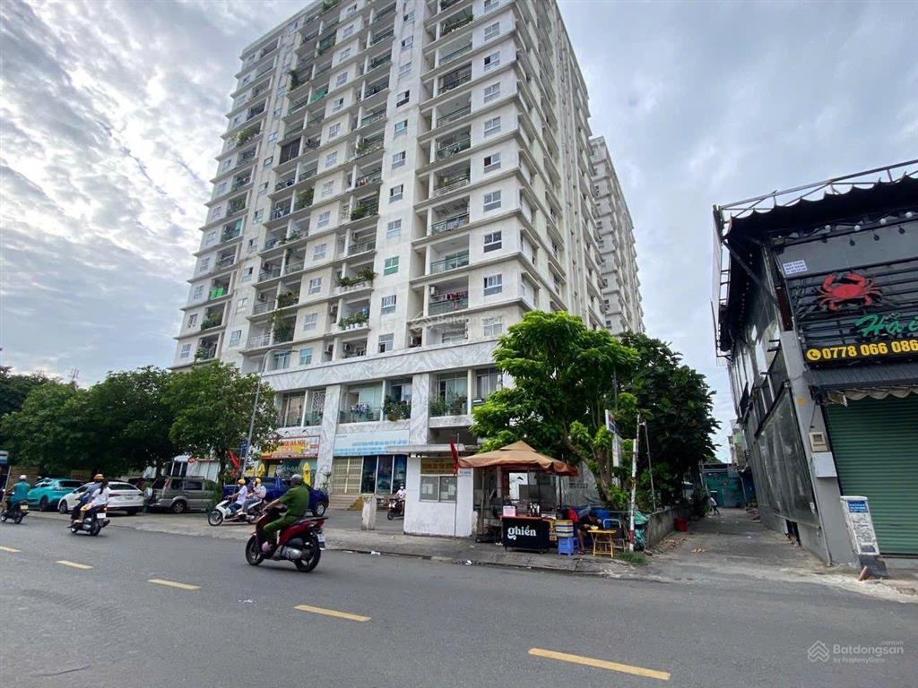 Cho thuê nhà góc 2mt tân hương, dt 13m x 20m, 1 trệt, 1 lầu, tân phú