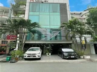Cho thuê nhà mt võ oanh, dt 8m x 25m, 1 trệt, 3 lầu, bình thạnh