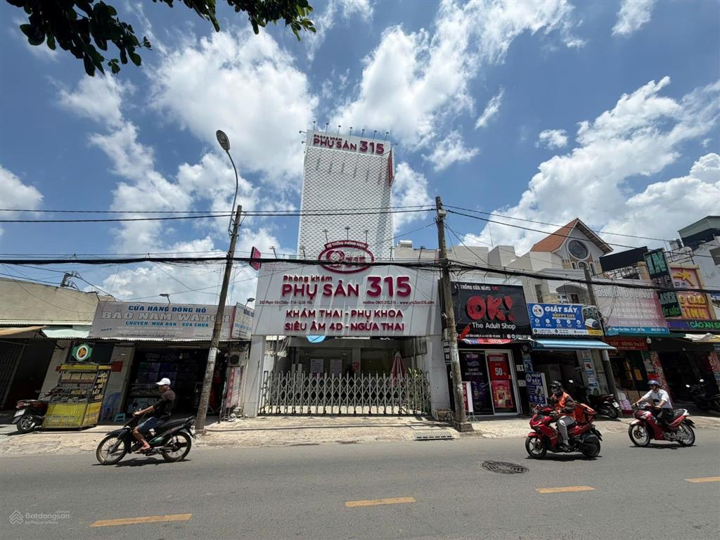Cho thuê nhà mt phạm văn chiêu, dt 8m x 22m, 1 trệt, 4 lầu, gò vấp
