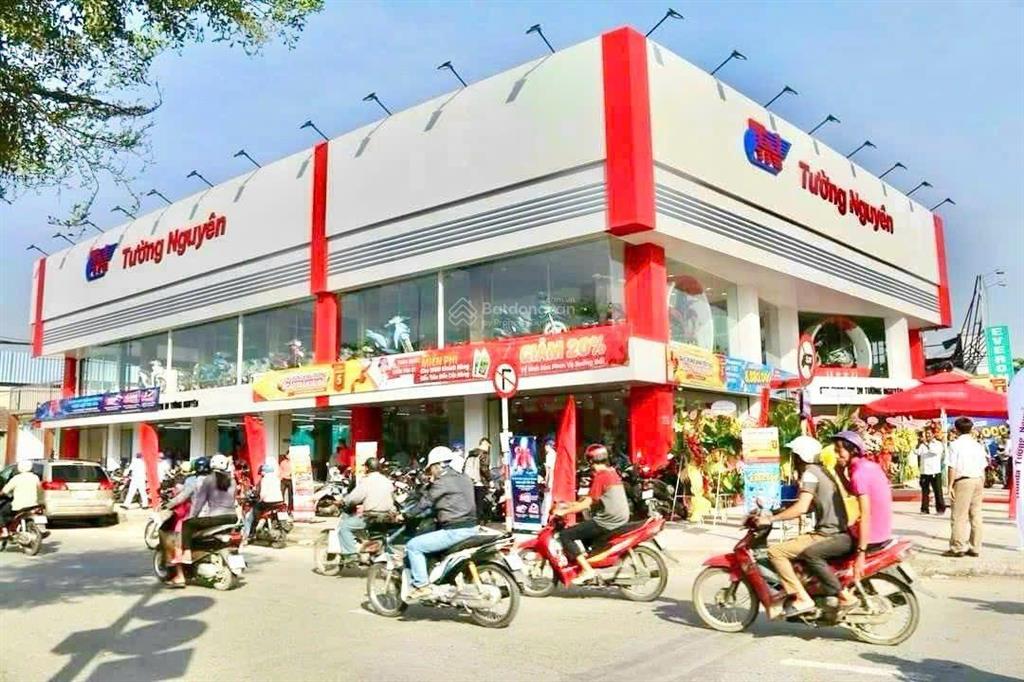 Cho thuê nhà góc 2mt nguyễn văn linh, dt 35m x 22m, 1 trệt, 1 lầu, quận 7