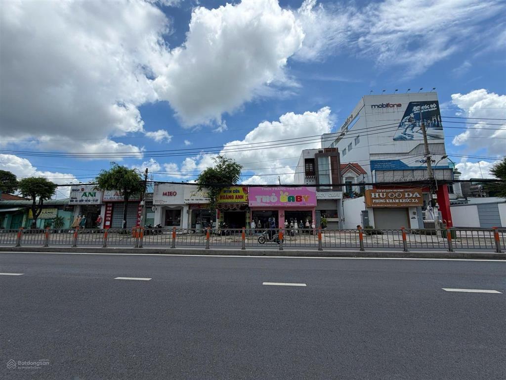 Cho thuê nhà mt tỉnh lộ 8, dt 14m x 60m, củ chi