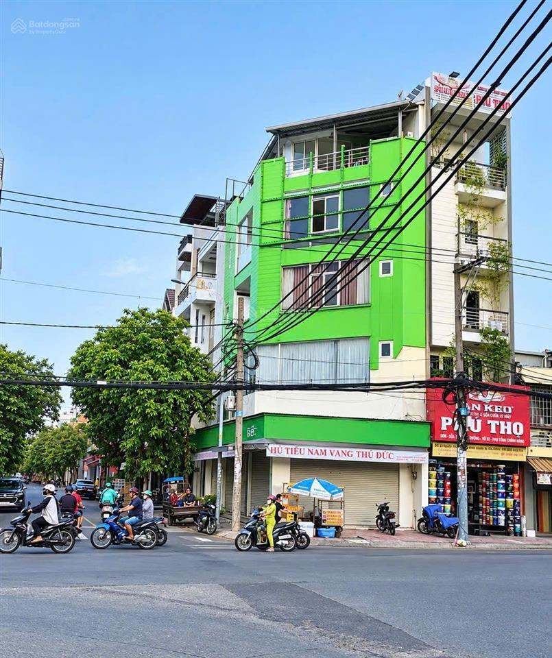 Cho thuê 2mt bình long, dt 6m x 10m, 1 trệt, 3 lầu, tân phú