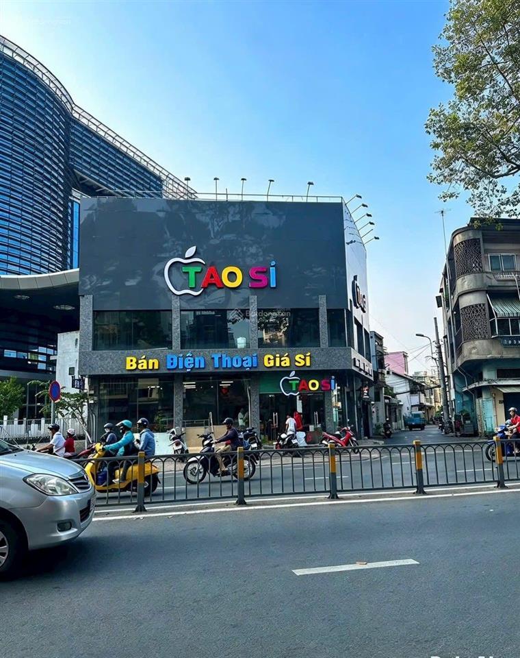 Cho thuê nhà góc 2mt đường 3/2, dt 12m x 8m, 1 trệt, 1 lầu, quận 11