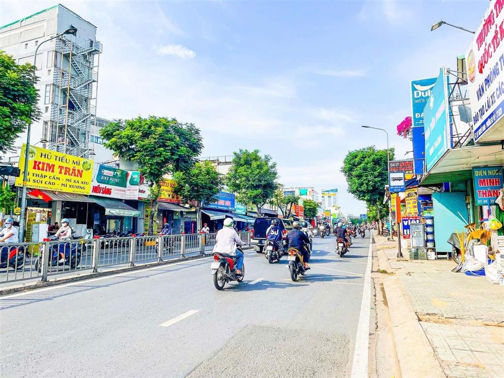 Cho thuê nhà mt nguyễn oanh, dt 22m x 30m, gò vấp