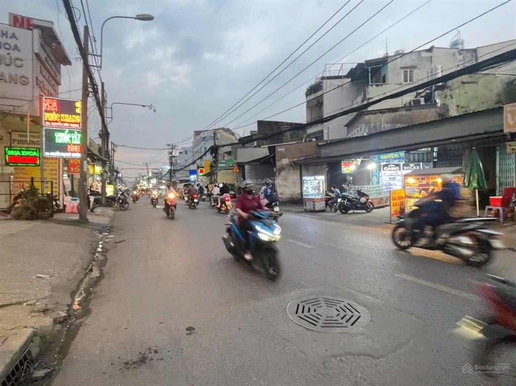 Cho thuê nhà mt phạm văn chiêu, dt 10m x 30m, gò vấp