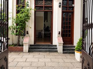 Cho thuê mặt bằng tầng 1 90m² ngõ ô tô làm kho hàng / bán online / văn phòng