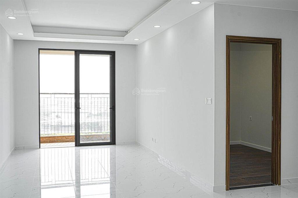 Bán gấp căn hộ 2pn  65m2 opal skyline sổ sẵn công chứng ngay