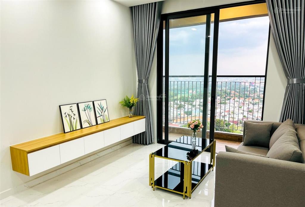 Chính chủ cần bán gấp căn hộ opal skyline đang có sẵn hợp đồng thuê 5.5 triệu/tháng