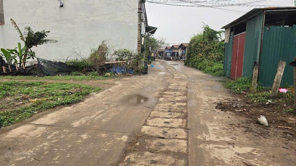 Cần bán gấp đất tại mai lâm, xã đông anh, 60m2, mặt tiền 7,2m, giá 9,5 tỷ, liền kề vinhomes
