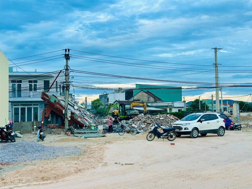 Bán shophouse phú tài jade garden giá tốt